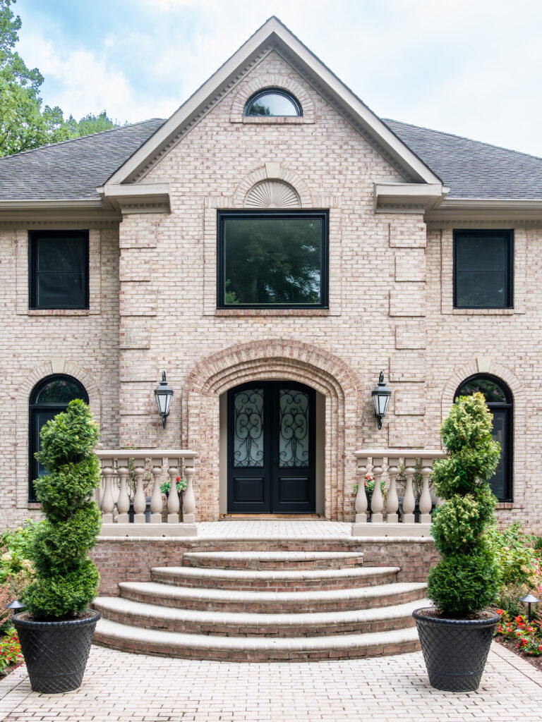 Potomac Exterior in True Black on luxury home