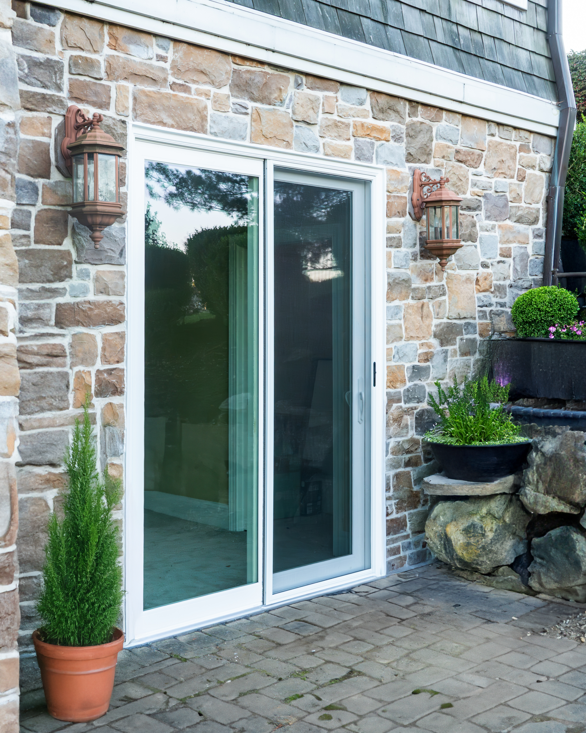 Signature Series door on brick home-click to view signature series